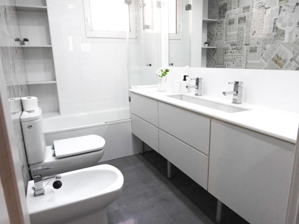 Carihuela Beach Suite Apartment Torremolinos Dış mekan fotoğraf