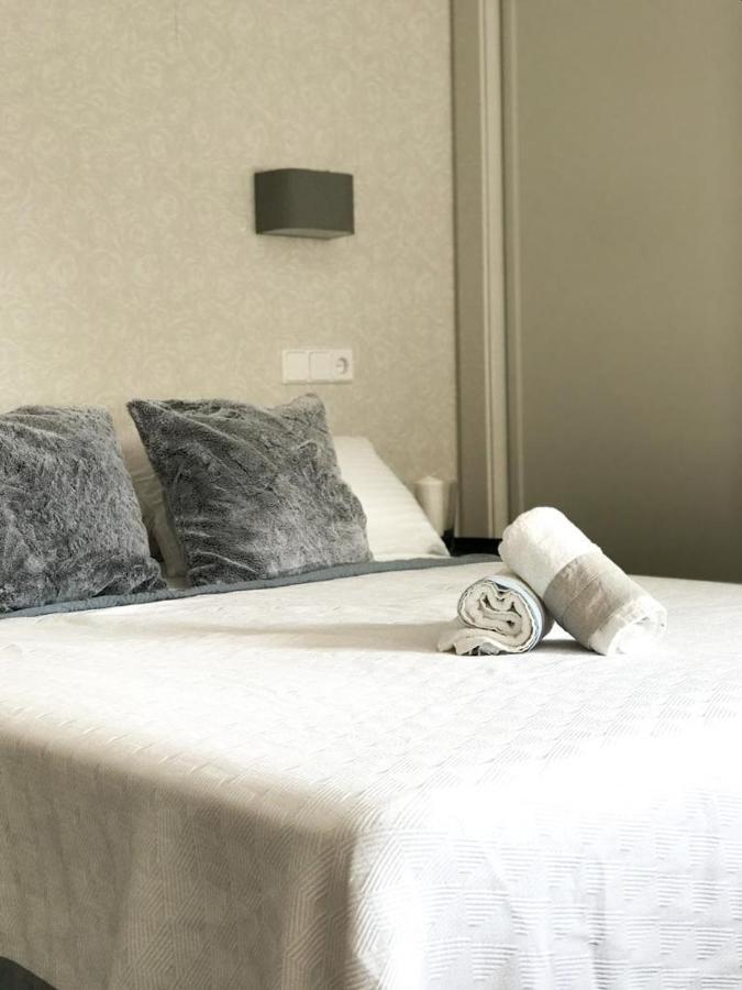 Carihuela Beach Suite Apartment Torremolinos Dış mekan fotoğraf