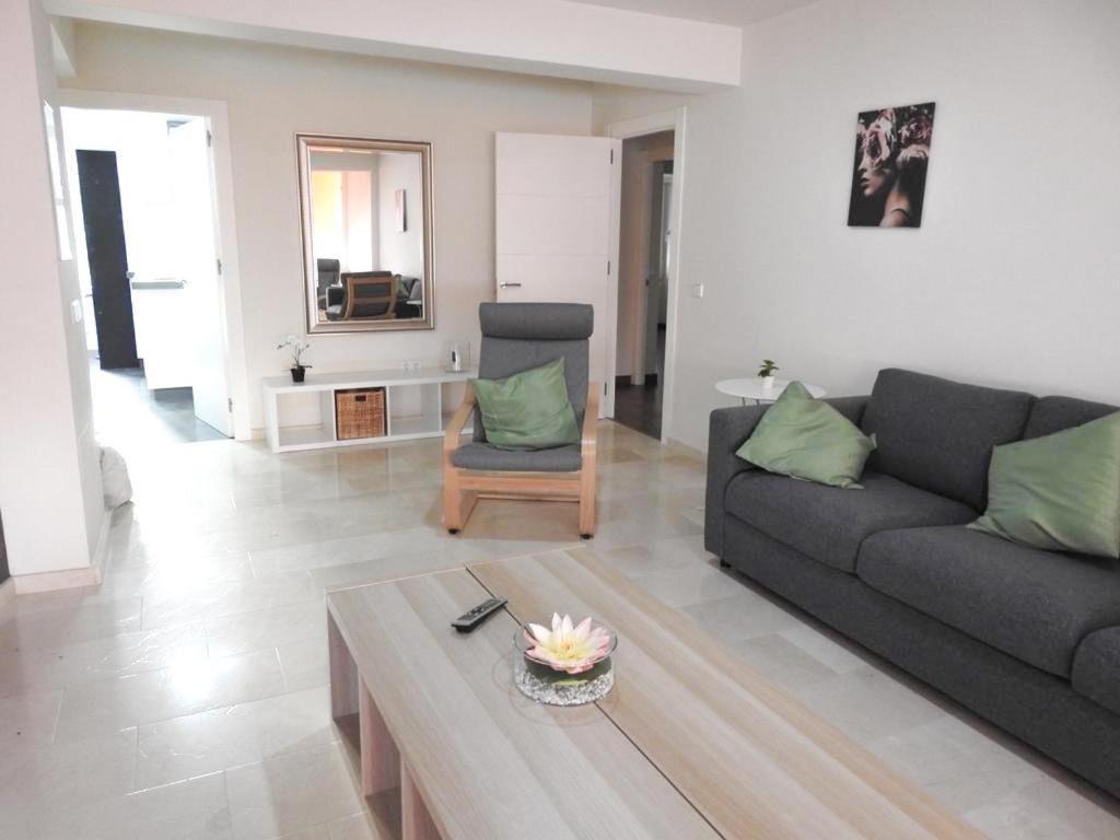 Carihuela Beach Suite Apartment Torremolinos Dış mekan fotoğraf